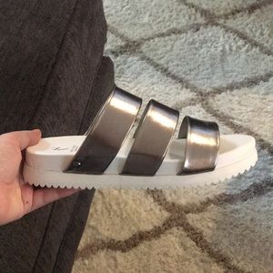 Simply Vera Wang Sandals